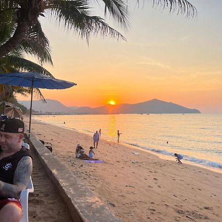 Bangsaray Beach Bang Sare Bagian luar foto